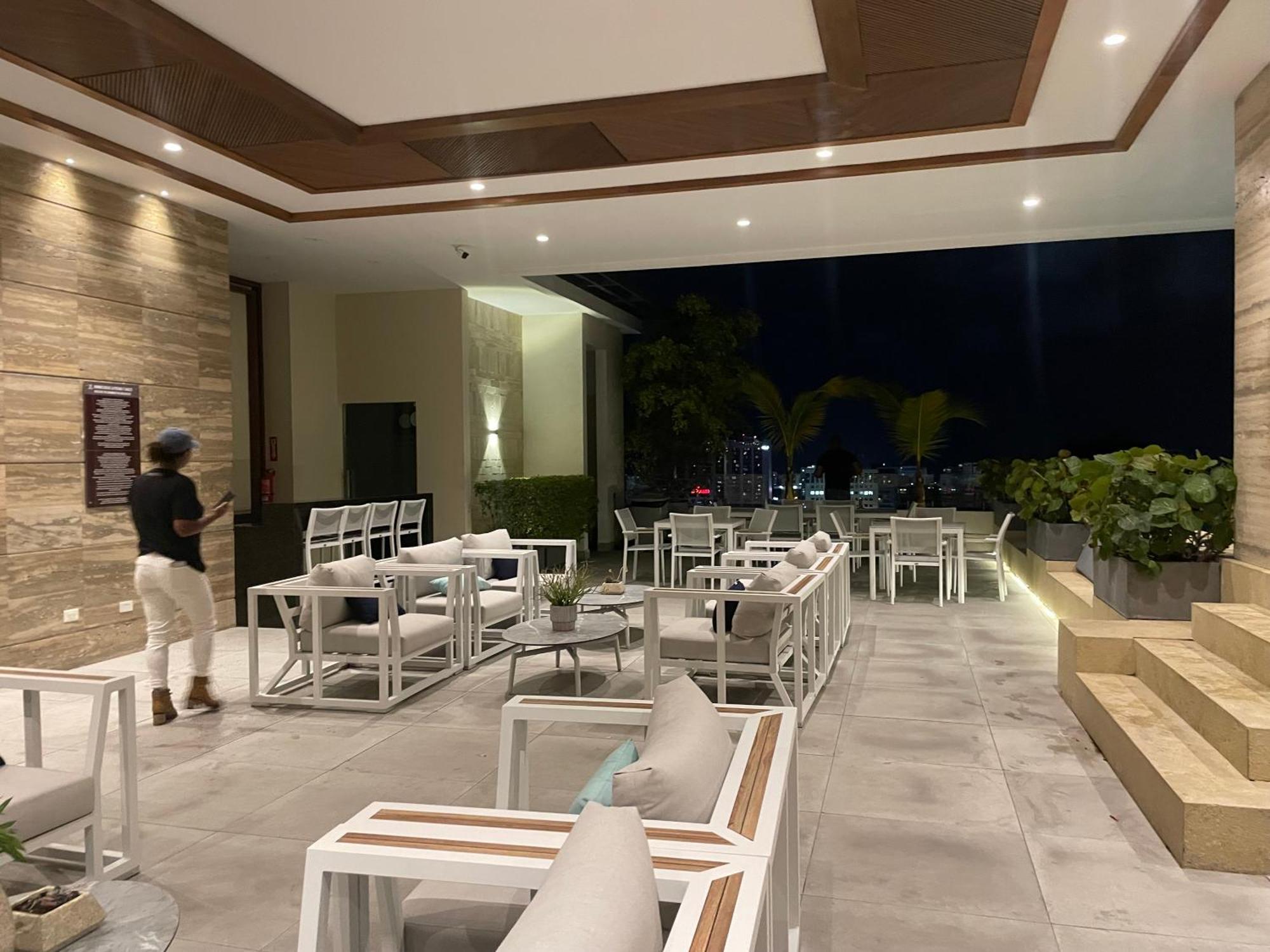 Piantini'S Skylight Apartment Santo Domingo Exterior photo