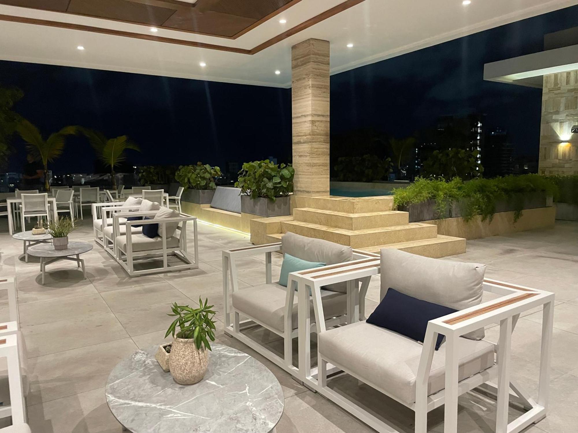 Piantini'S Skylight Apartment Santo Domingo Exterior photo